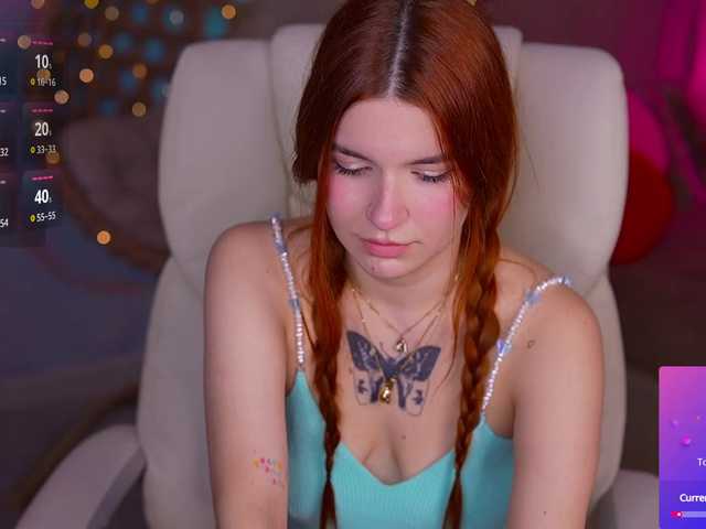 RedShinee's BongaCams show and profile