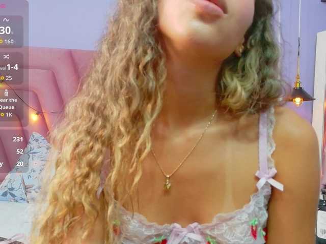 Beautifulskinny18's BongaCams show and profile