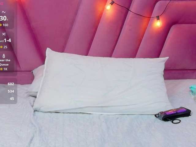 Beautifulskinny18's BongaCams show and profile