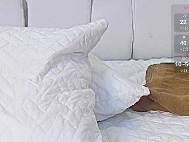 Beautifulskinny18's BongaCams show and profile