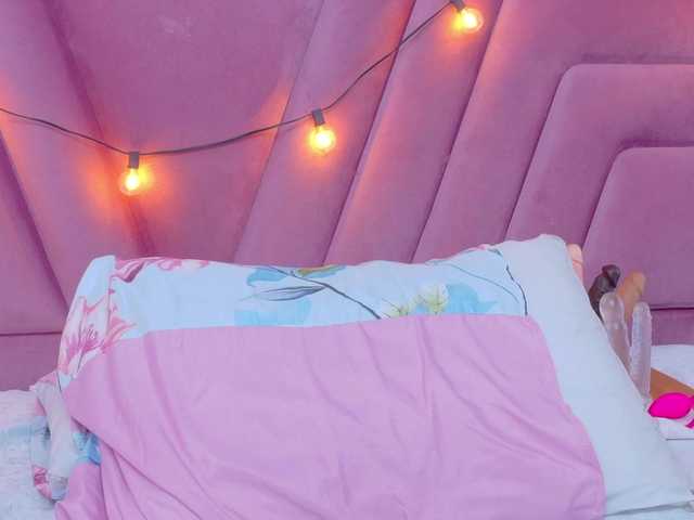  Beautifulskinny18 chat room