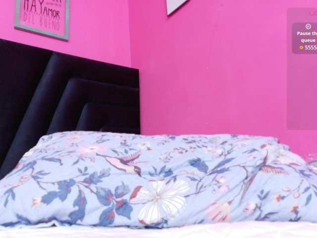 Beautifulskinny18's BongaCams show and profile