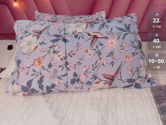 Beautifulskinny18's BongaCams show and profile