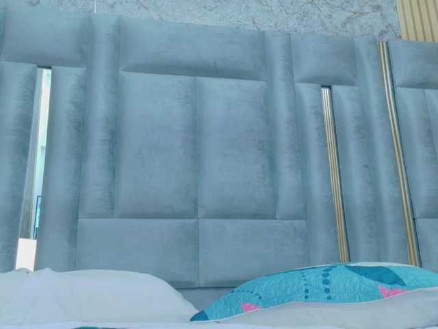 Beautifulskinny18's BongaCams show and profile