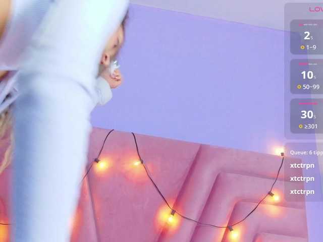 Beautifulskinny18's BongaCams show and profile