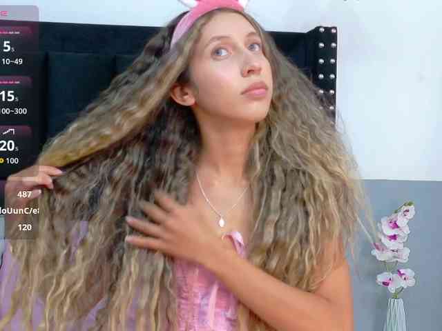 Beautifulskinny18 webcam