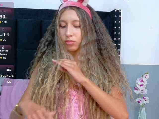 Beautifulskinny18 webcam