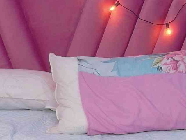 Beautifulskinny18 webcam