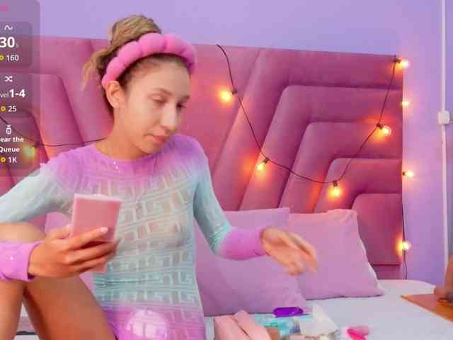 Beautifulskinny18 webcam