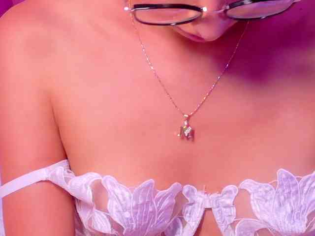 free live cam sex Beautifulskinny18