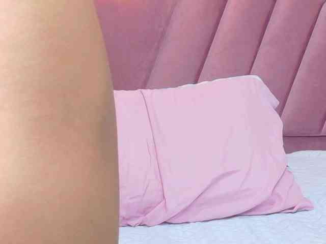 Beautifulskinny18 webcam