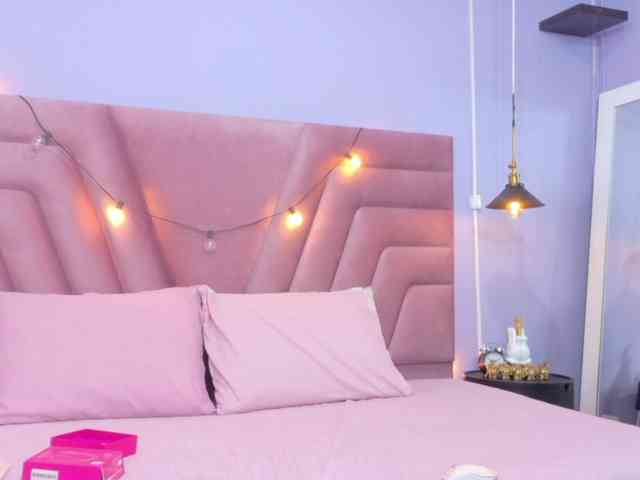 Beautifulskinny18 webcam