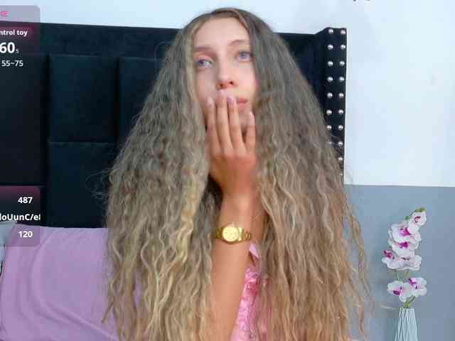 Beautifulskinny18 webcam