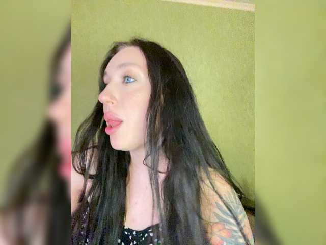 -CrystalZ- from BongaCams is Freechat