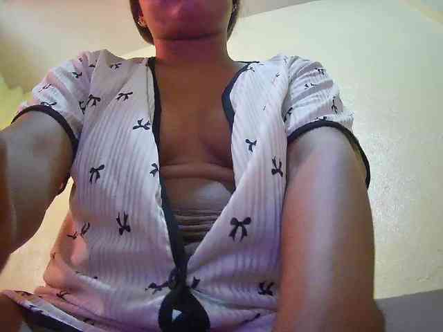 bluechick webcam
