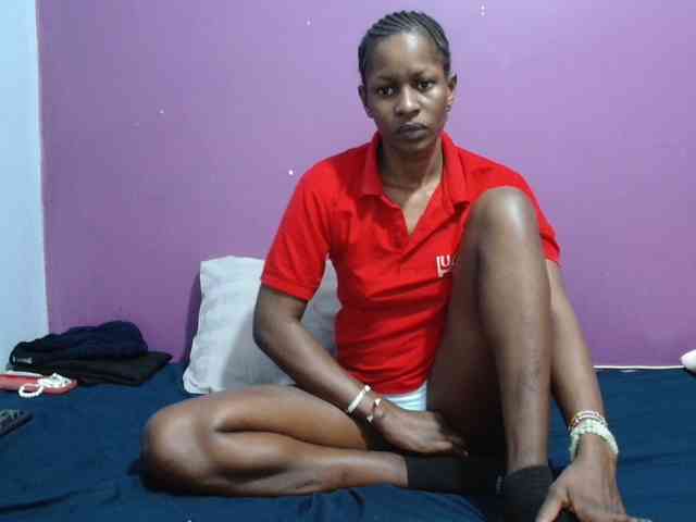 Petitegirly webcam