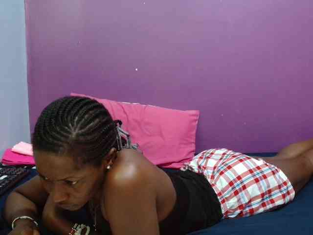 Petitegirly webcam