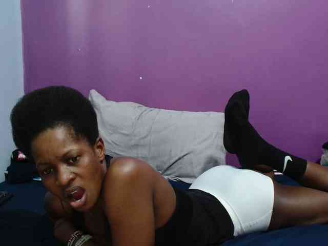 Petitegirly webcam