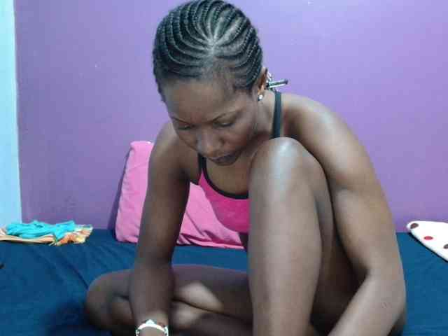 Petitegirly webcam