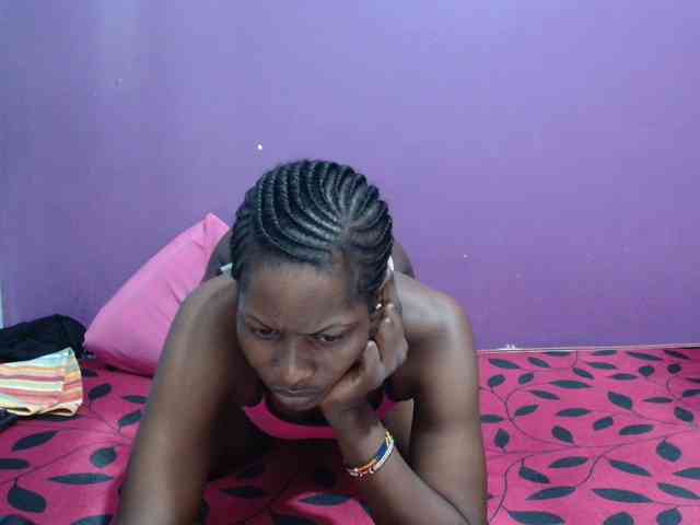 Petitegirly webcam
