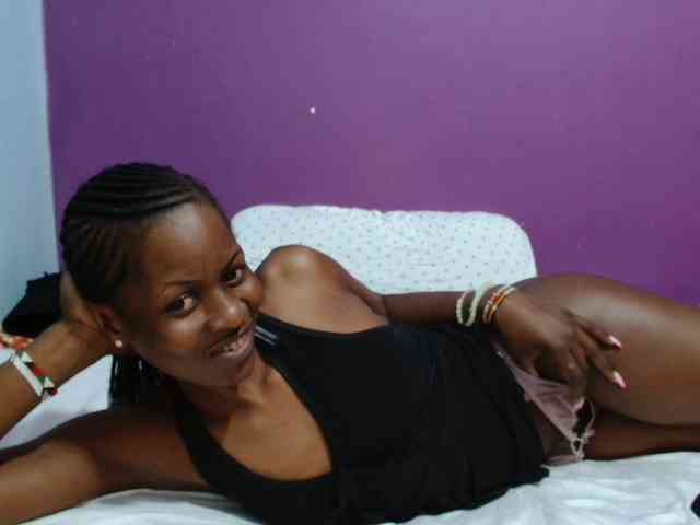 Petitegirly webcam