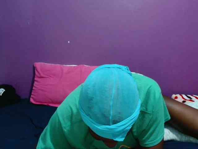 Petitegirly webcam