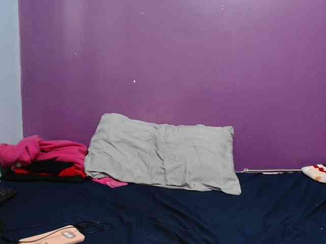 Petitegirly webcam