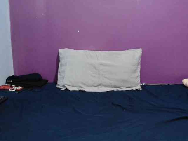 Petitegirly webcam