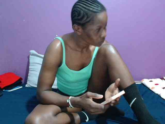 Petitegirly webcam