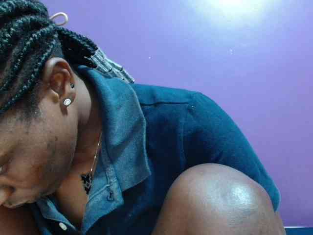 online live sex cam Petitegirly