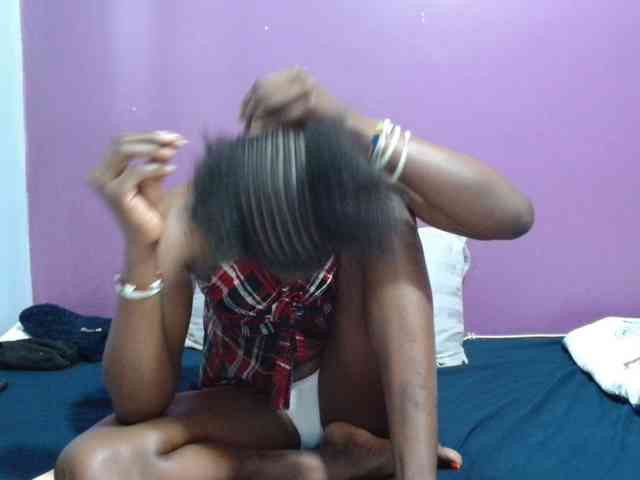 Petitegirly webcam