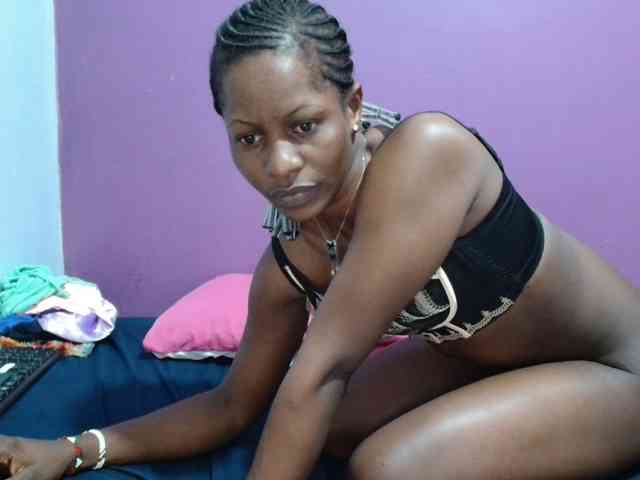 Petitegirly webcam