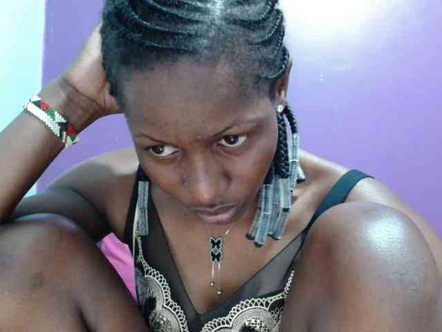Petitegirly webcam