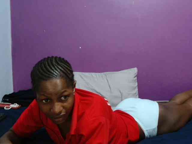 Petitegirly webcam