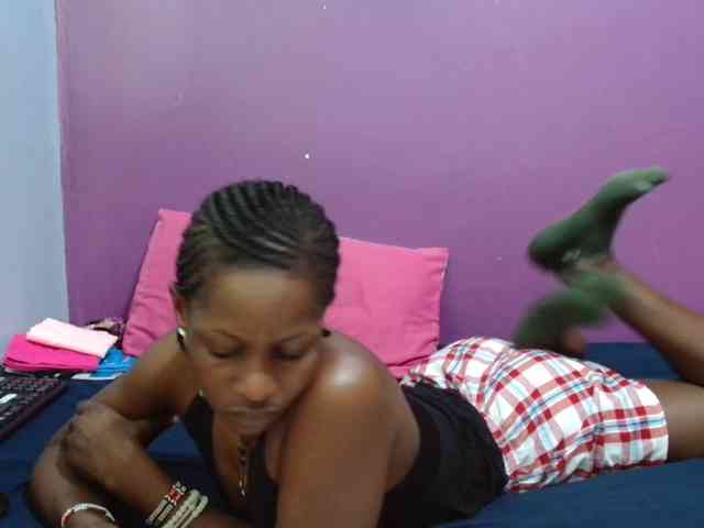 Petitegirly webcam