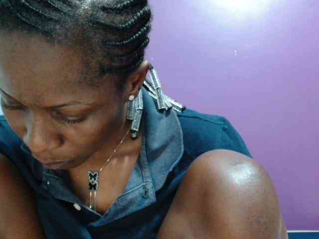 Petitegirly webcam