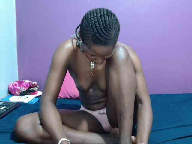 Petitegirly webcam