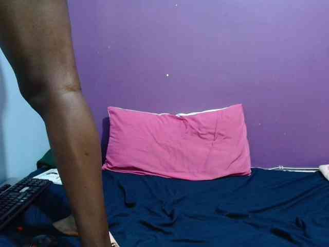 Petitegirly webcam