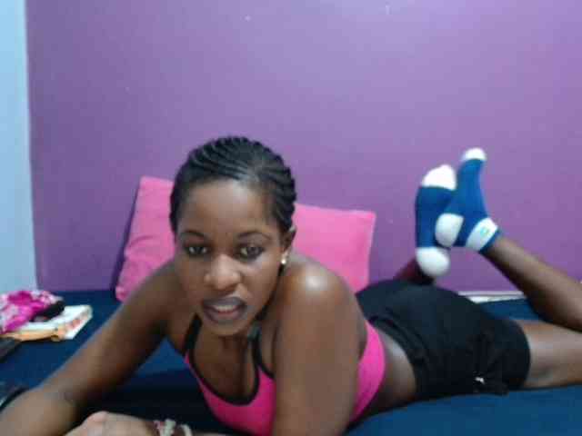 Petitegirly webcam