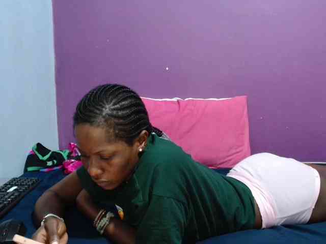 Petitegirly webcam