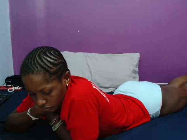 Petitegirly webcam