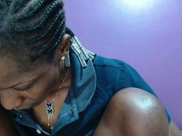 Petitegirly webcam