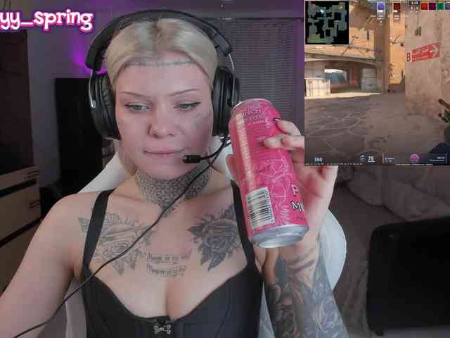 Lisalovelyy webcam