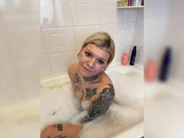 Lisa_Monroe webcam