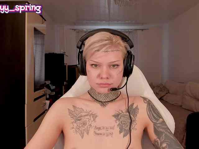 Lisalovelyy webcam