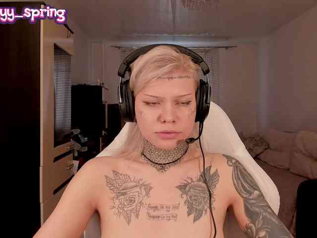 Lisalovelyy webcam