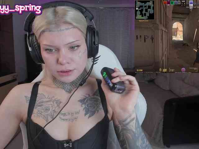 Lisalovelyy webcam