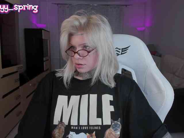 Lisalovelyy webcam