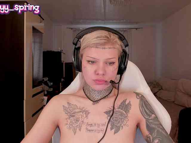 Lisalovelyy webcam