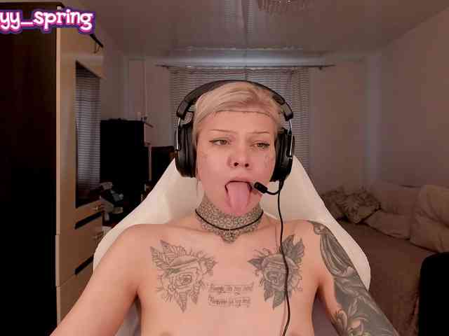 Lisalovelyy webcam